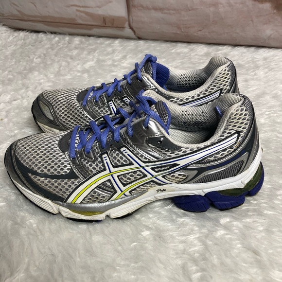 asics running shoes size 9